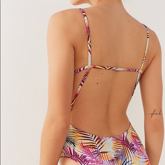 NWT UO Palm Leaf Botanical Strappy Swimsuit - Picture 3 of 5